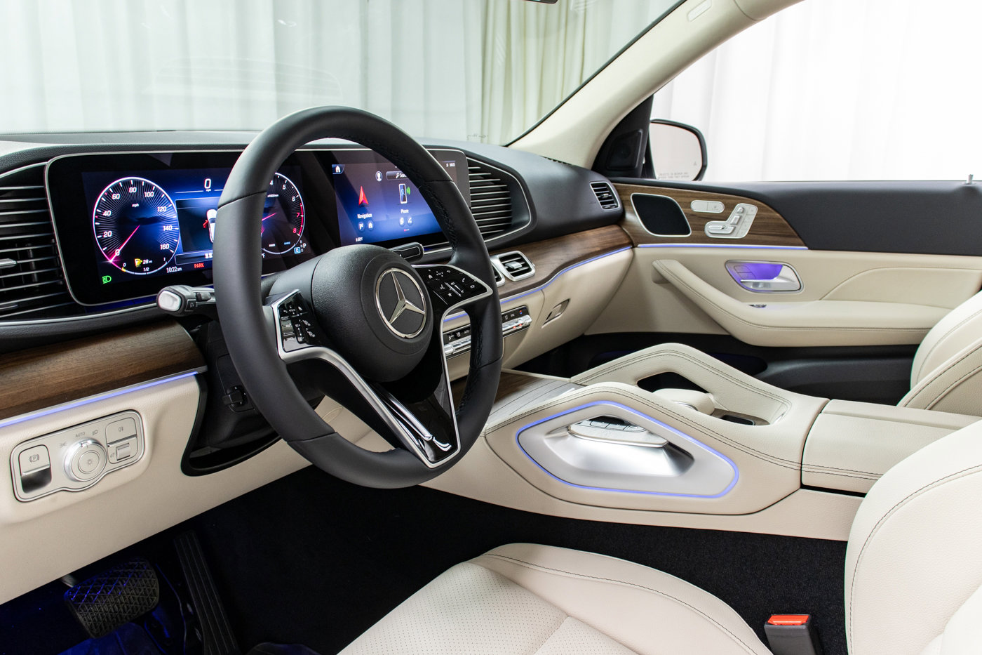 Used 2025 Mercedes-Benz GLE 350 4MATIC image 13