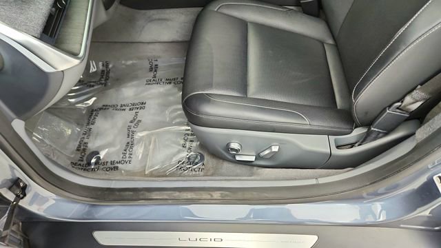 Used 2024 Lucid Air Touring AWD/4WD image 33