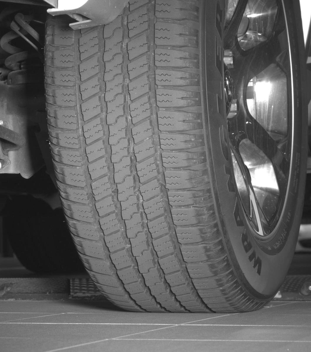 Used 2016 RAM 1500 Laramie RWD image 16