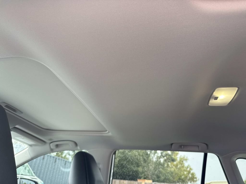 Used 2025 Toyota RAV4 XLE Premium FWD image 16