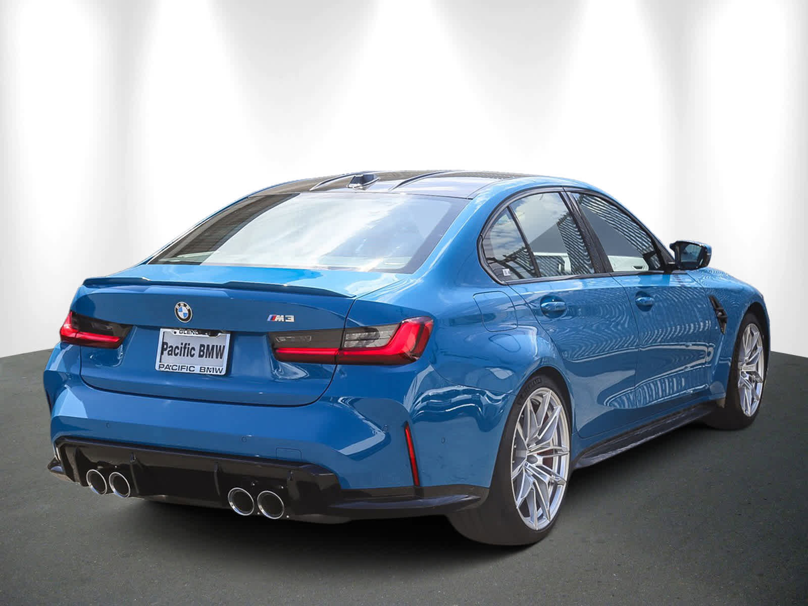 Used 2025 BMW M3 image 6