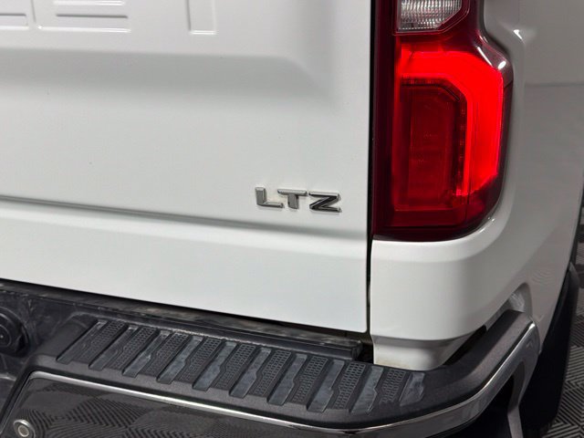 Used 2022 Chevrolet Silverado 1500 LTZ AWD/4WD image 7