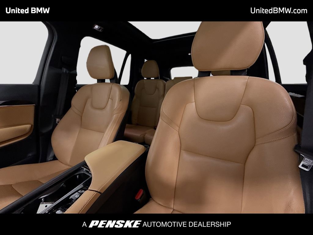 Used 2018 Volvo XC90 T6 Momentum w/ Convenience Package AWD/4WD image 5