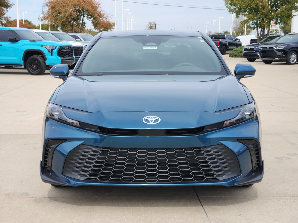 New 2026 Toyota Camry SE w/ Convenience Package FWD image 2