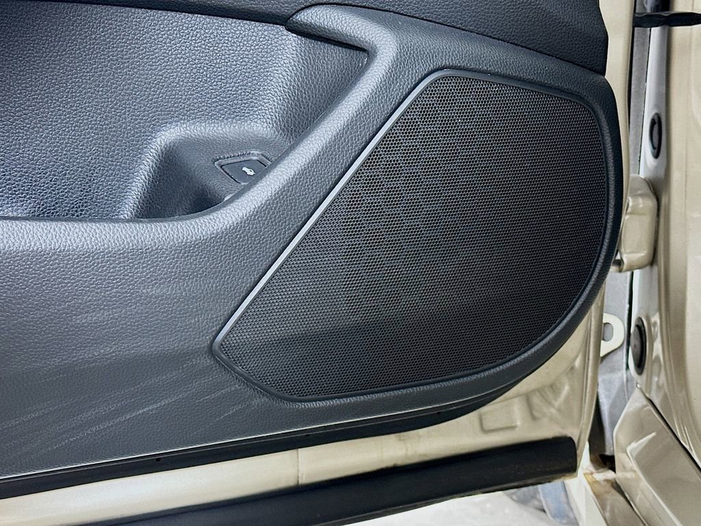 Used 2019 Honda Accord Hybrid image 19