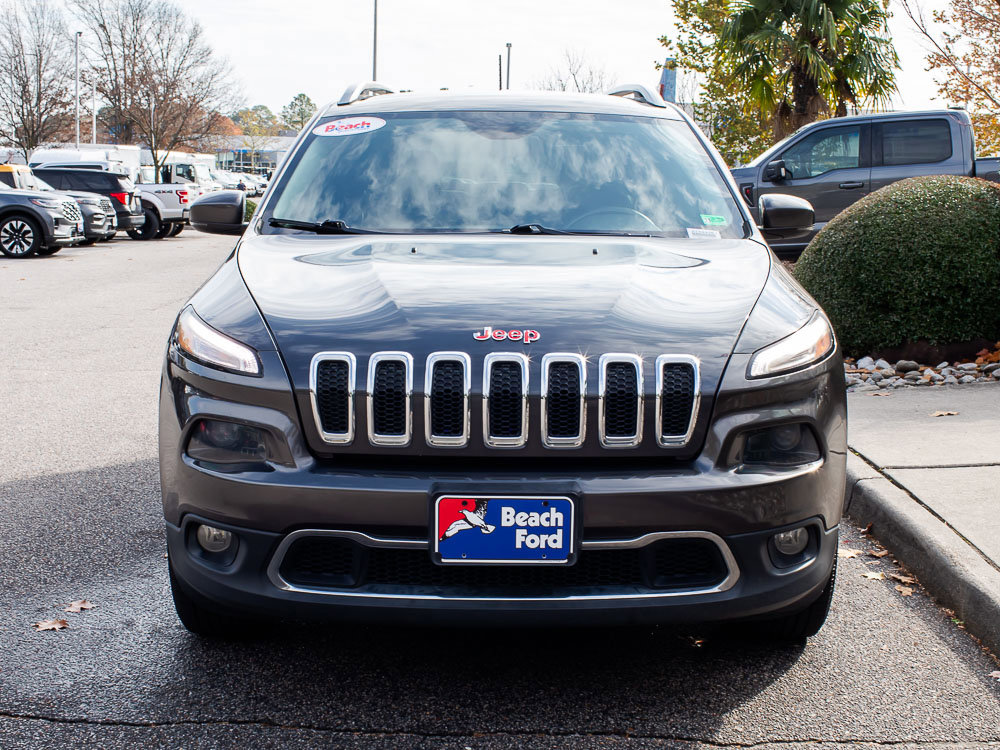 Used 2016 Jeep Cherokee Limited image 2