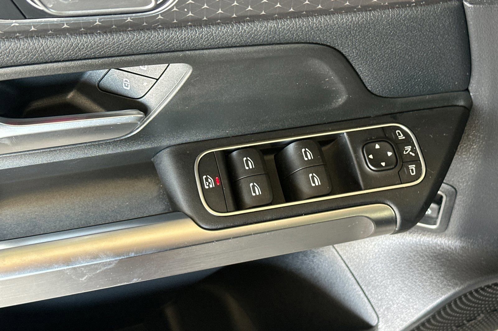 Certified 2024 Mercedes-Benz EQB 250+ image 14