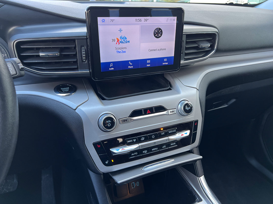 Used 2023 Ford Explorer XLT w/ Equipment Group 202A image 22