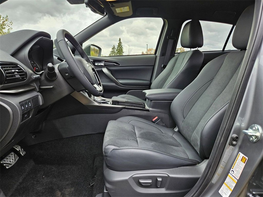 New 2026 Mitsubishi Eclipse Cross Black Edition image 12