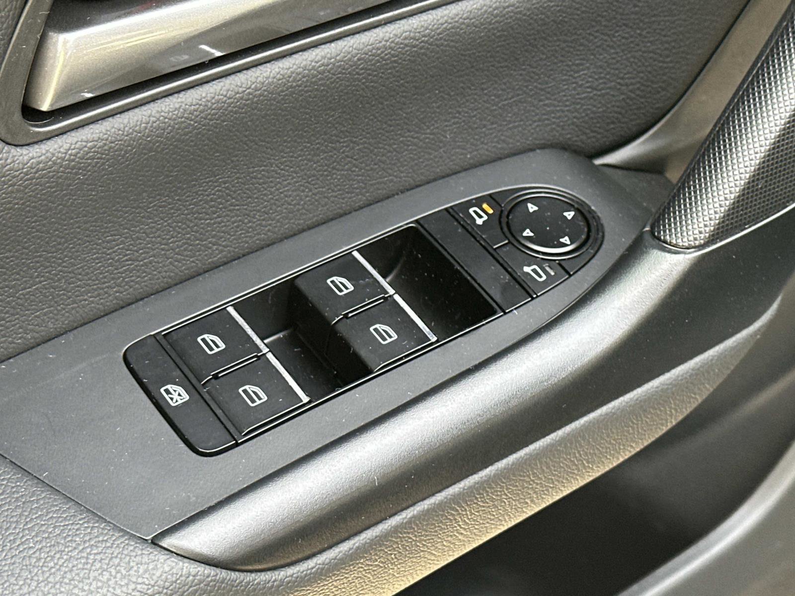 Certified 2025 MAZDA CX-50 AWD 2.5 S w/ Weather Package image 17