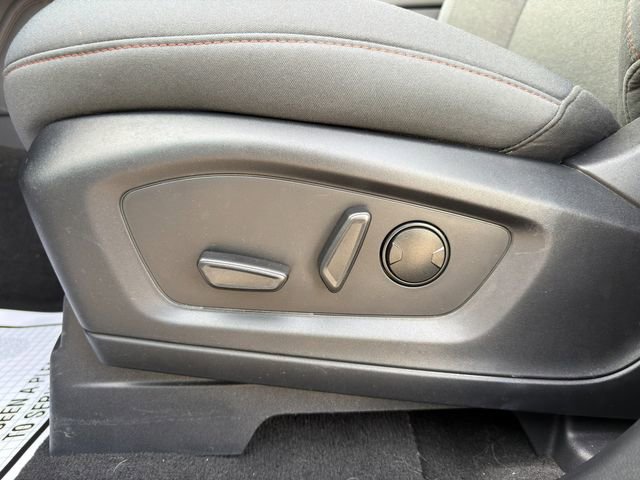 Used 2025 Ford Explorer Active image 21