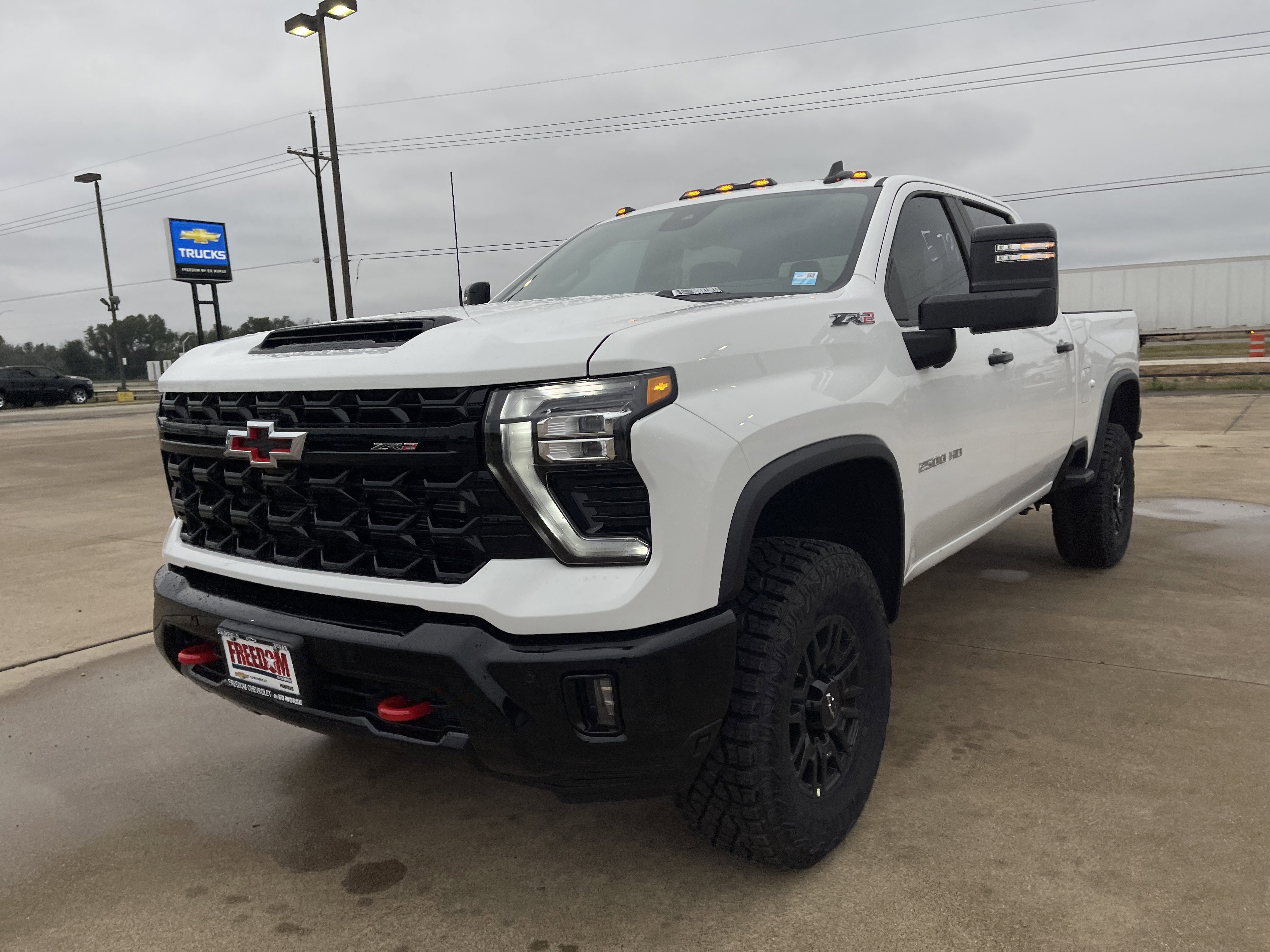 New 2026 Chevrolet Silverado 2500 ZR2 image 8