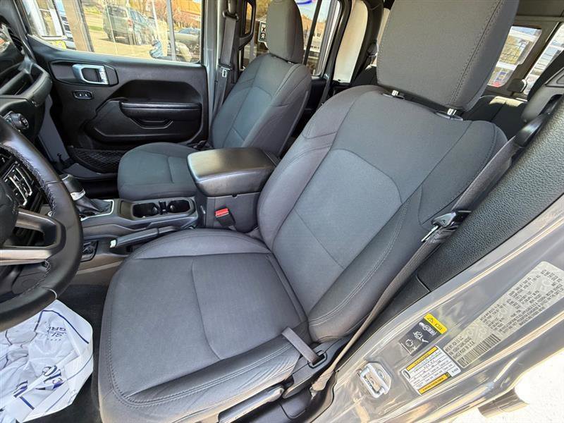 Used 2022 Jeep Gladiator Sport AWD/4WD image 14