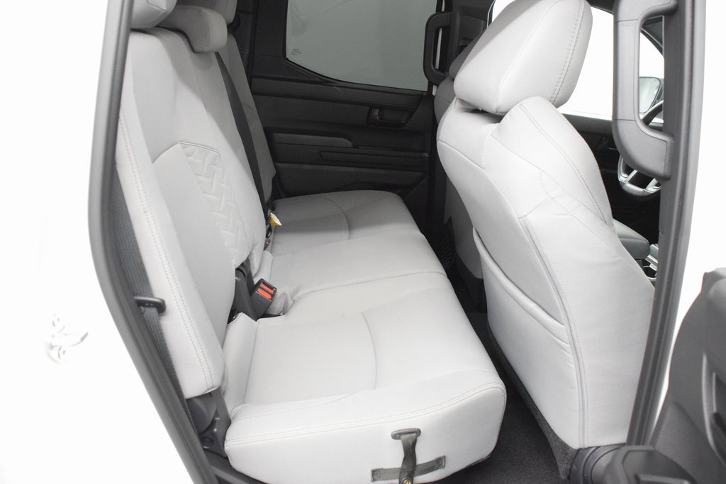 Used 2025 Toyota Tacoma SR5 image 17