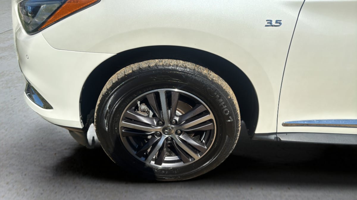 Used 2019 INFINITI QX60 Luxe w/ Essential Package AWD/4WD image 22