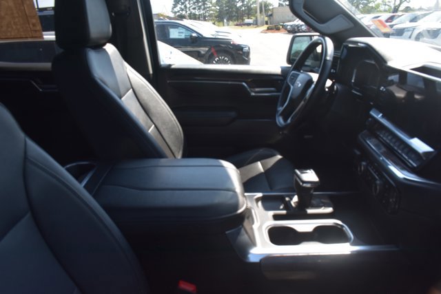 Used 2023 Chevrolet Silverado 1500 LTZ w/ LTZ Convenience Package II image 5
