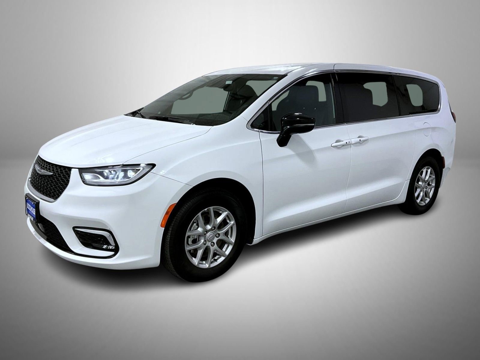 Used 2025 Chrysler Pacifica Select