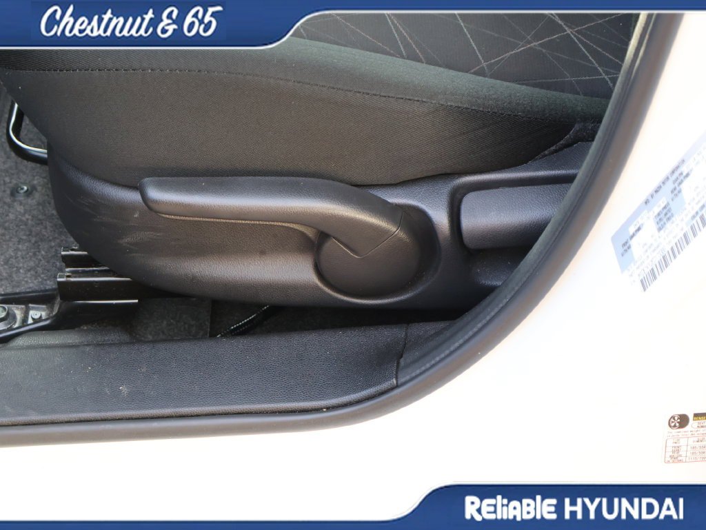 Used 2014 MAZDA MAZDA2 Sport FWD image 49