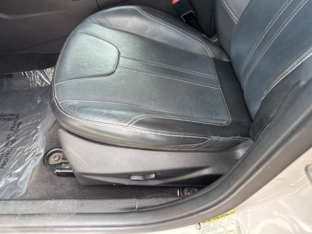 Used 2014 Ford Focus Titanium FWD image 17