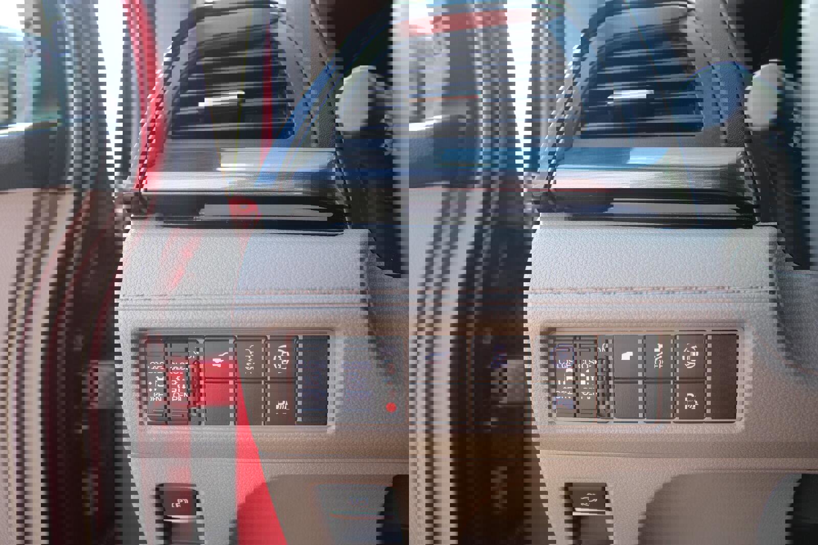 Used 2024 Honda Odyssey Elite image 13