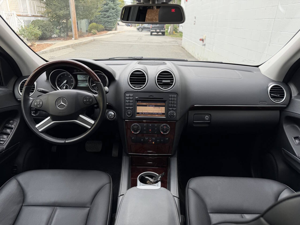 Used 2012 Mercedes-Benz GL 450 4MATIC image 25