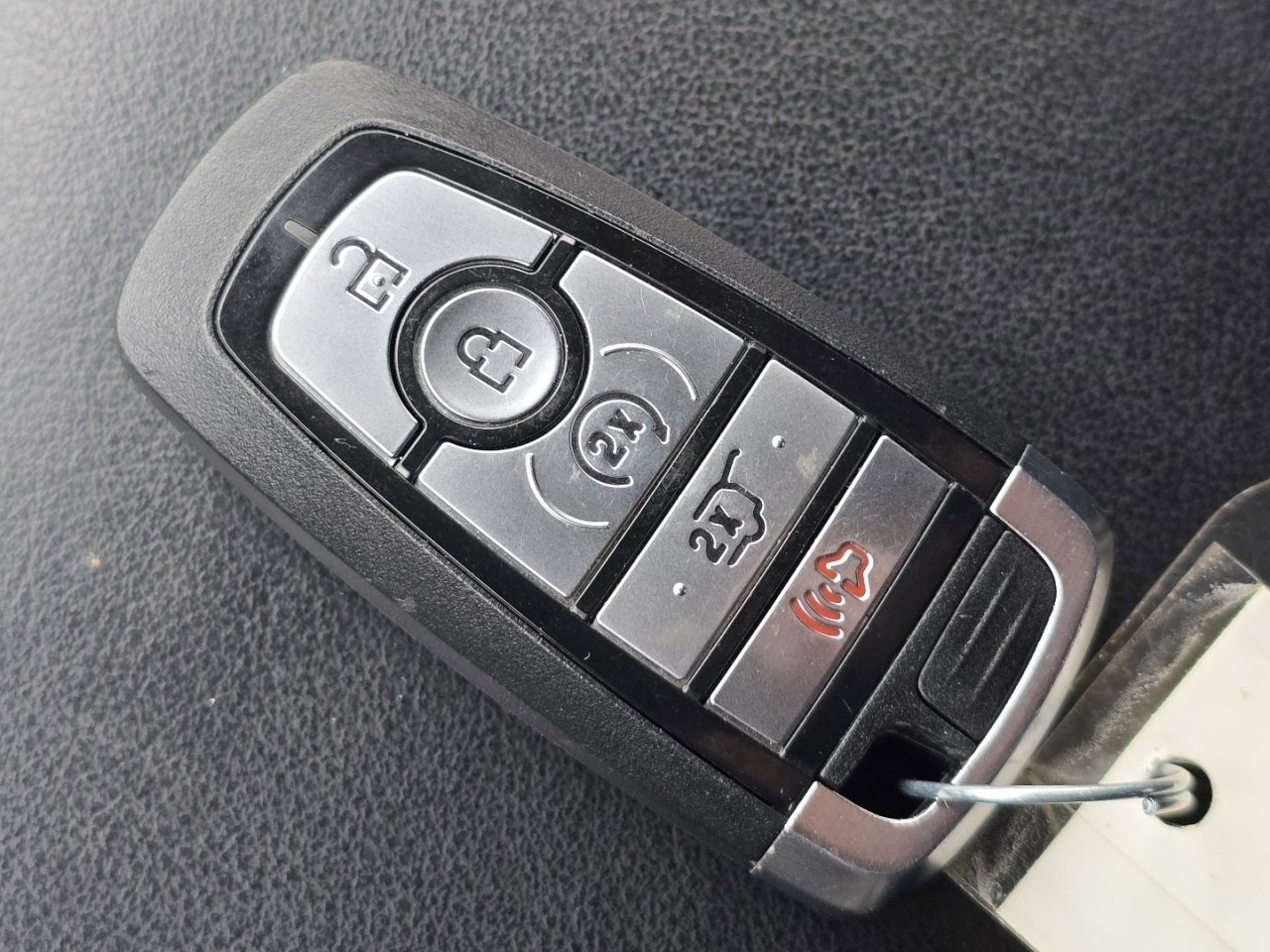 Used 2020 Ford Explorer Limited image 37