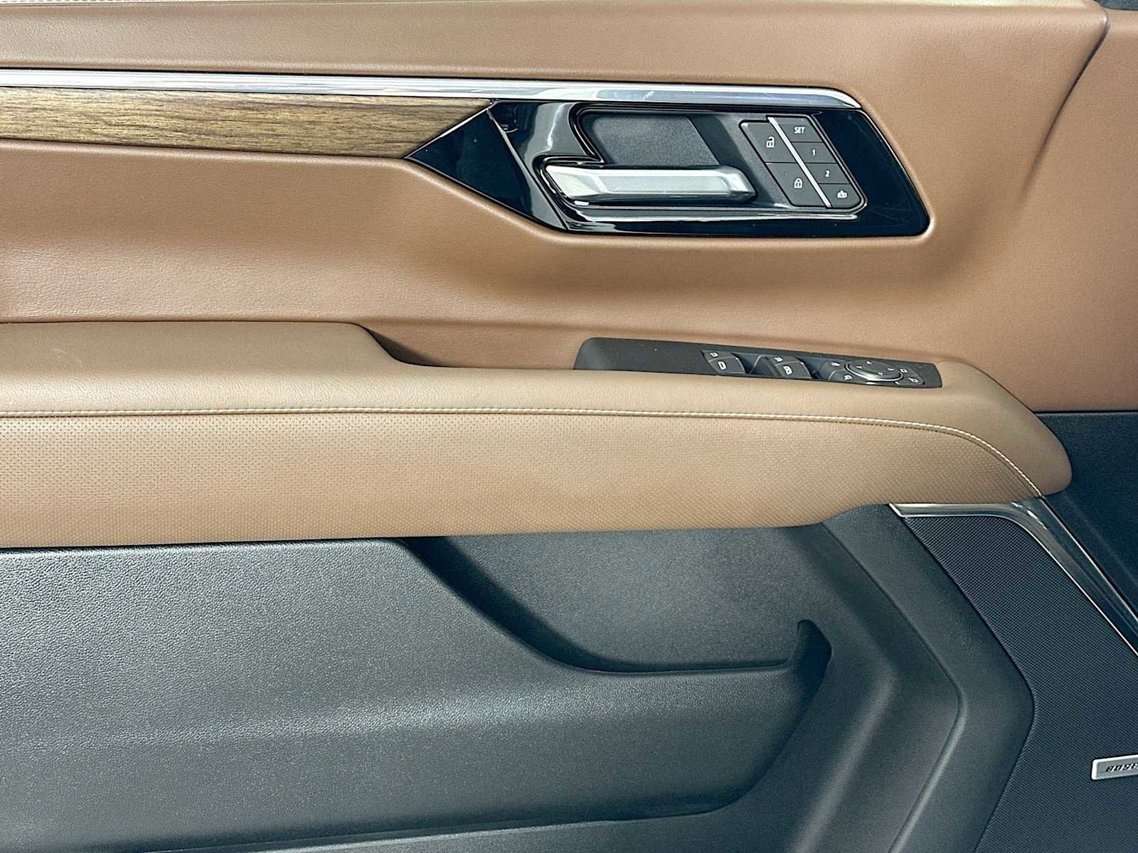 Used 2025 Chevrolet Tahoe High Country w/ Sun And Tow Package image 11