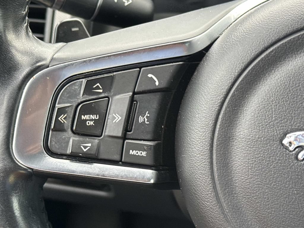 Used 2017 Jaguar XF S RWD image 25