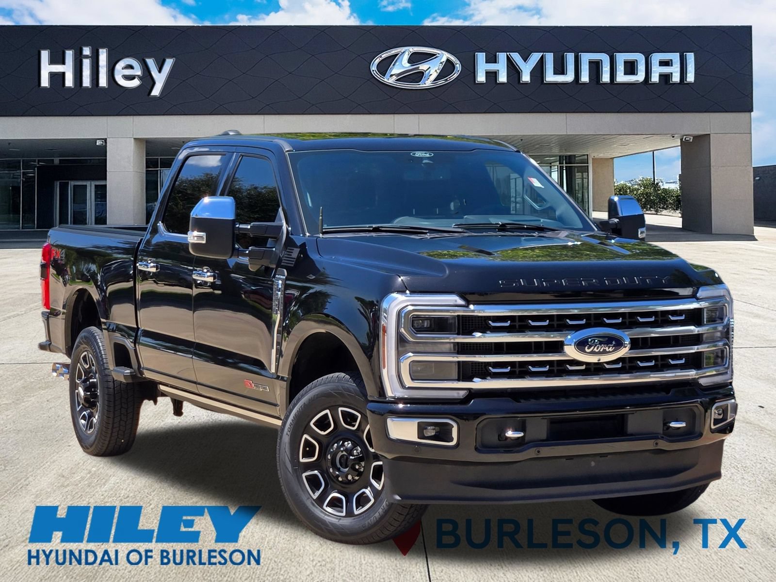 Used 2024 Ford F250 Platinum AWD/4WD image 2