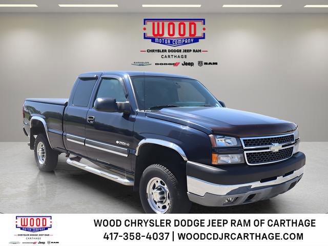 Used 2005 Chevrolet Silverado 2500 LS RWD image 1