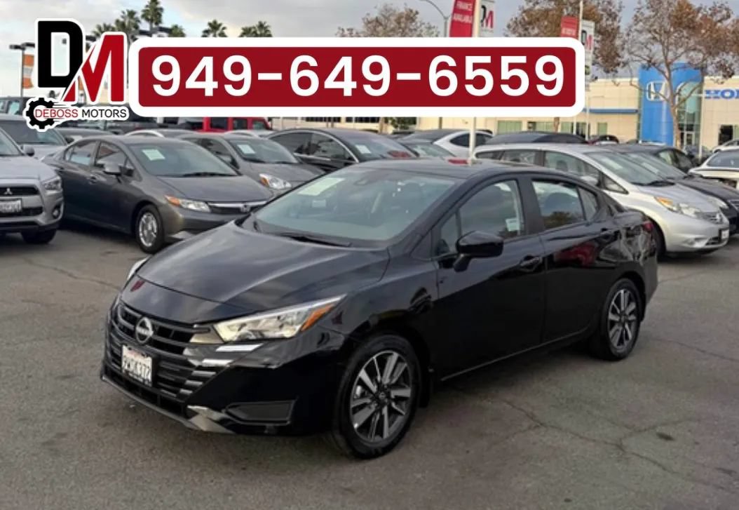 Used 2025 Nissan Versa SV w/ Trunk Package