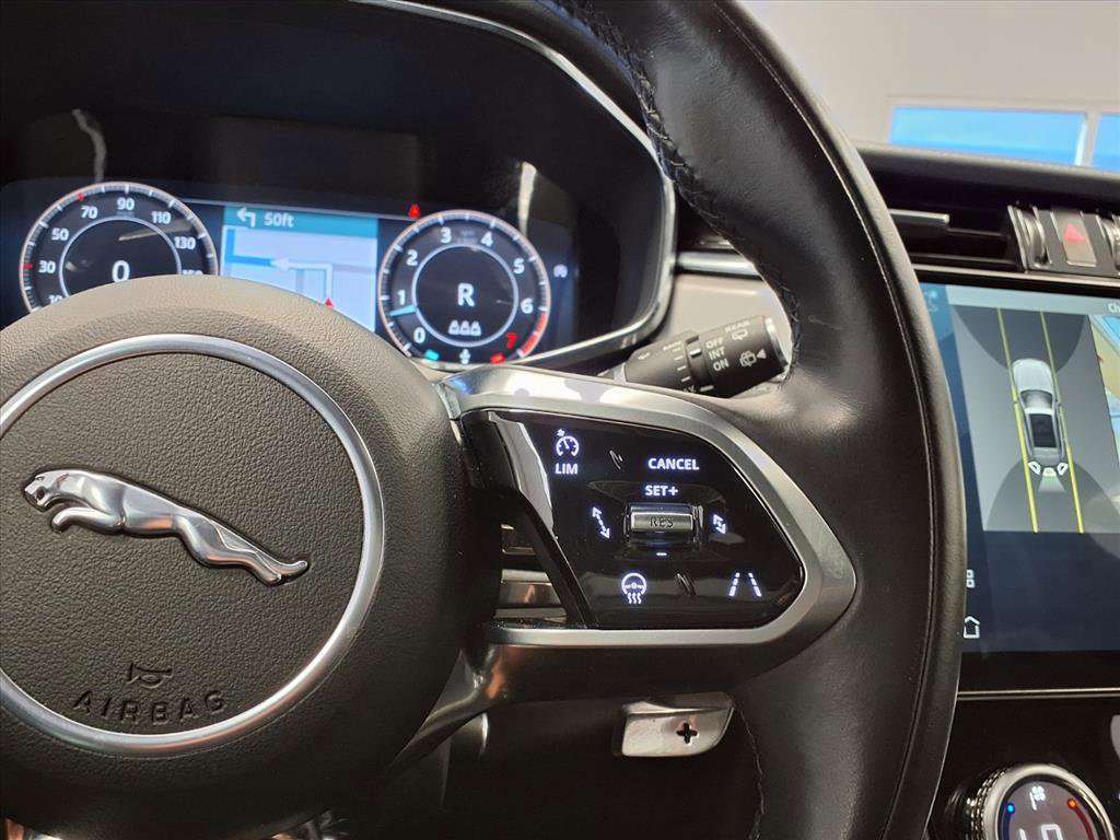 Used 2024 Jaguar F-PACE R-Dynamic S image 28