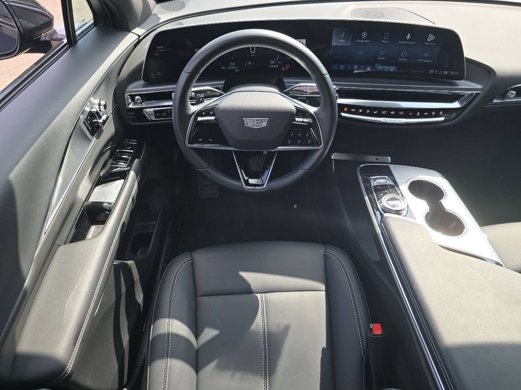 Used 2024 Cadillac Lyriq Tech AWD/4WD image 23