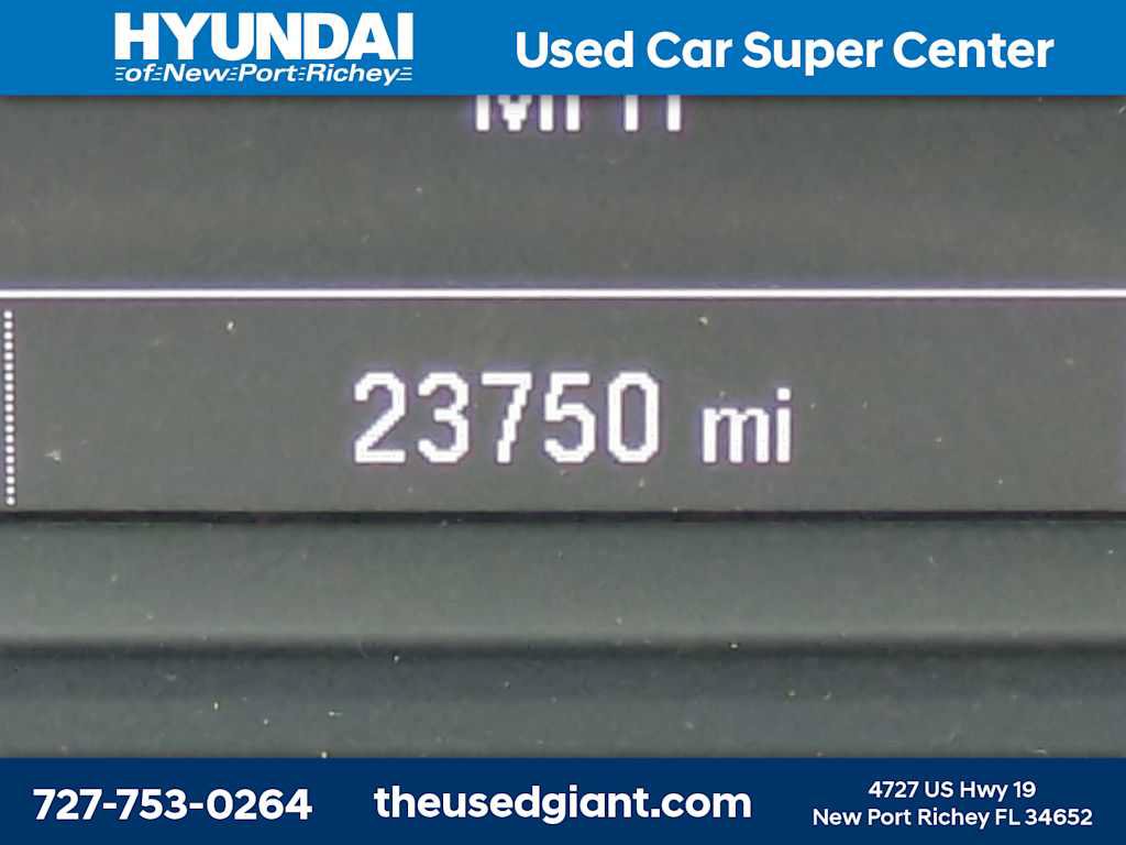 Used 2024 Chevrolet Trax LS w/ LS Convenience Package FWD image 28