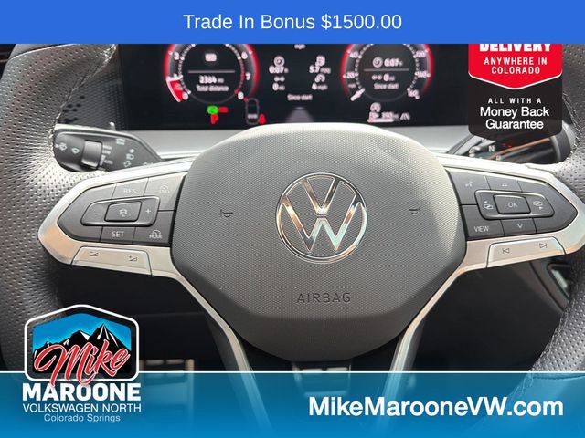 Used 2025 Volkswagen Tiguan SE R-Line image 25