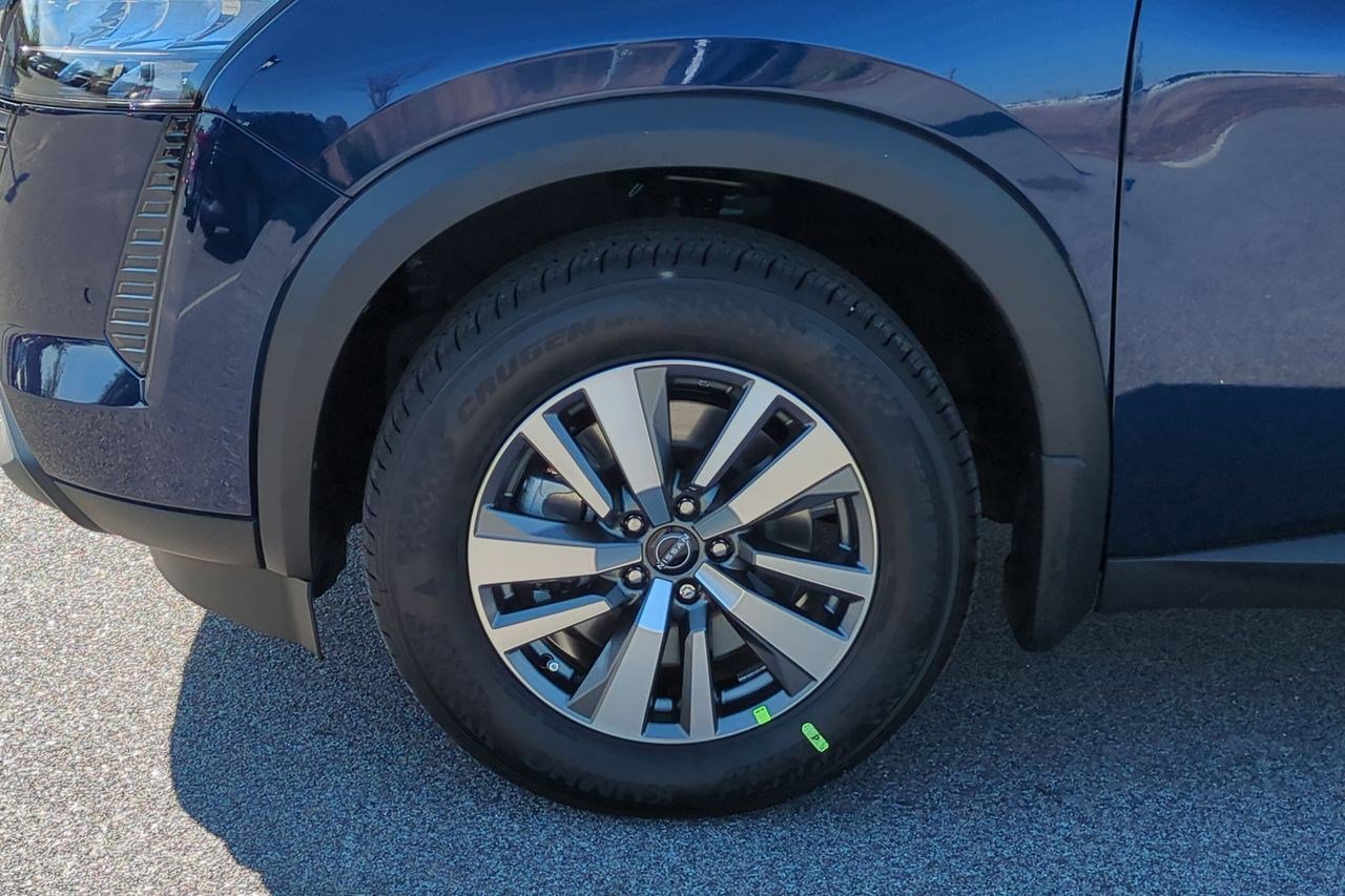 New 2026 Nissan Pathfinder SL FWD image 11