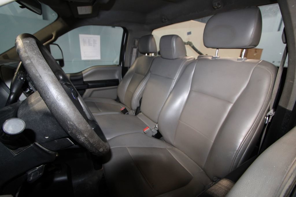 Used 2019 Ford F550 4x4 Regular Cab Super Duty image 4