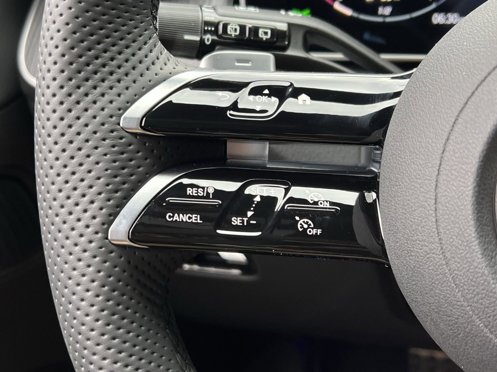 New 2026 Mercedes-Benz GLC 300 4MATIC image 30