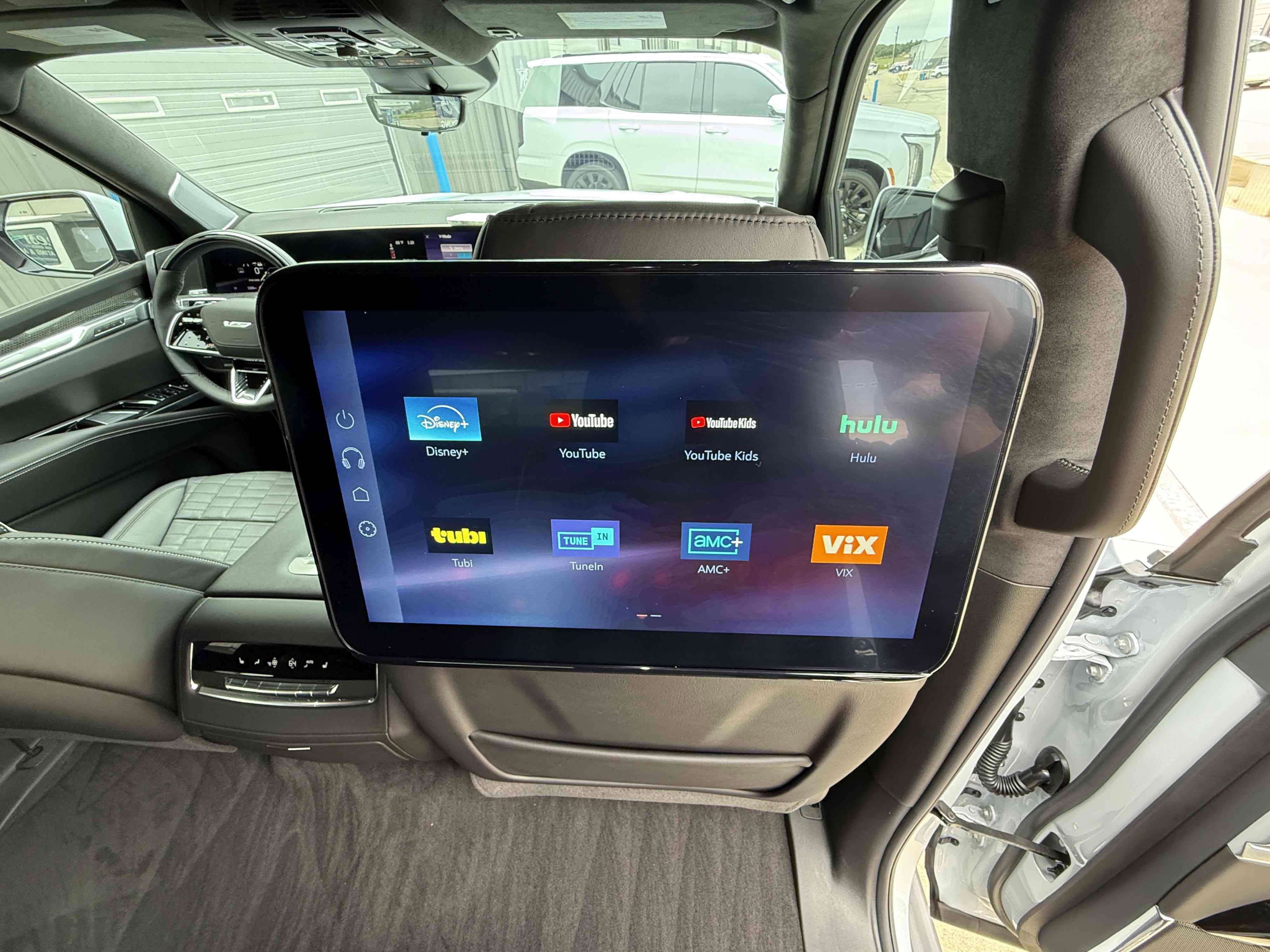 Used 2026 Cadillac Escalade V w/ LPO, ONYX Package AWD/4WD image 99
