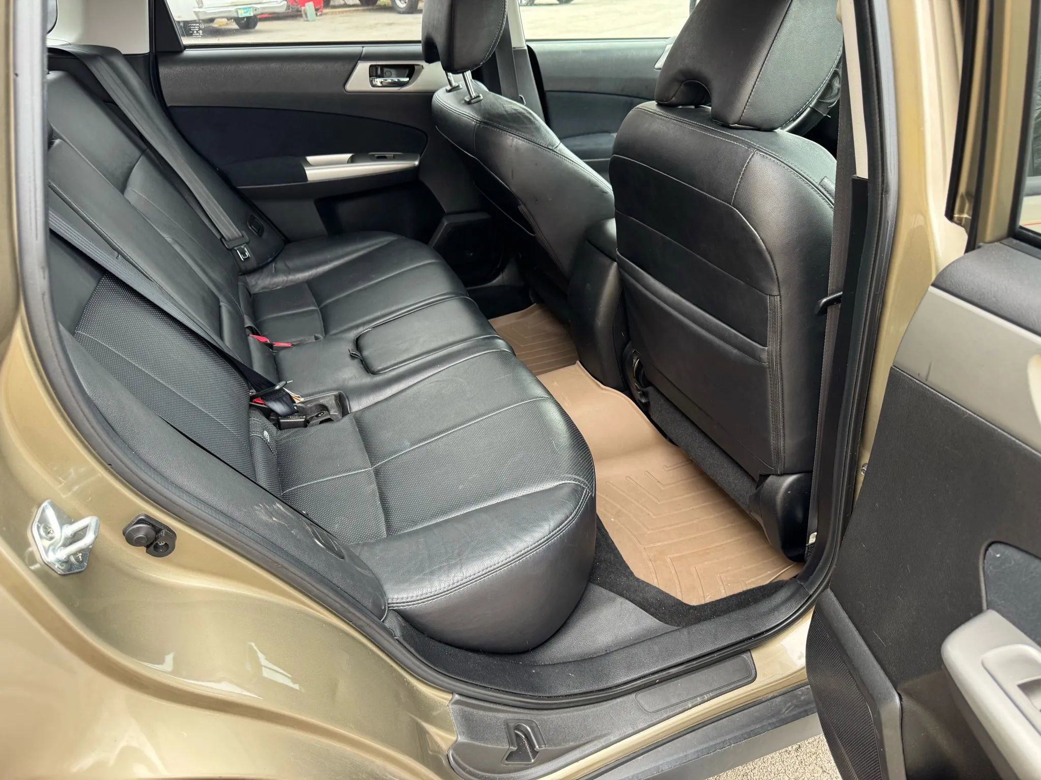 Used 2009 Subaru Forester 2.5XT Limited image 22