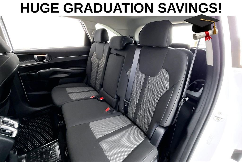 Used 2022 Kia Sorento LX FWD image 31