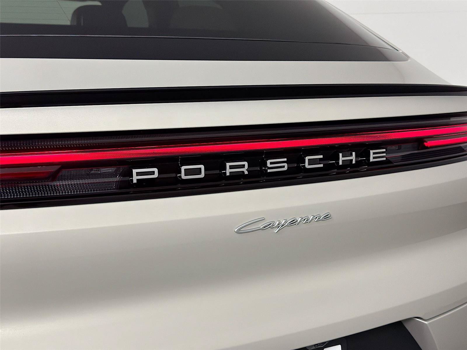 Certified 2026 Porsche Cayenne Coupe AWD/4WD image 17