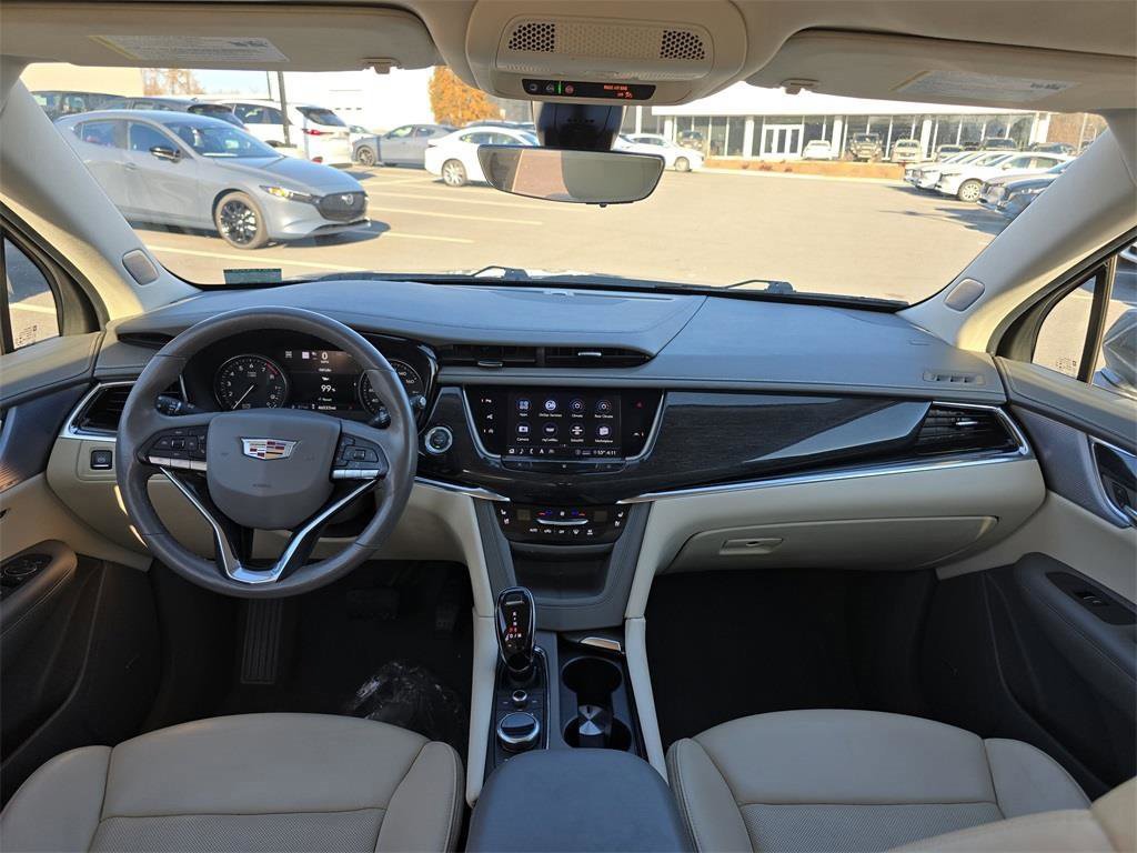 Used 2020 Cadillac XT6 Premium Luxury image 17