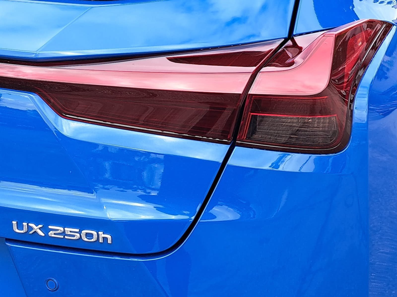 Used 2024 Lexus UX 250h FWD image 39