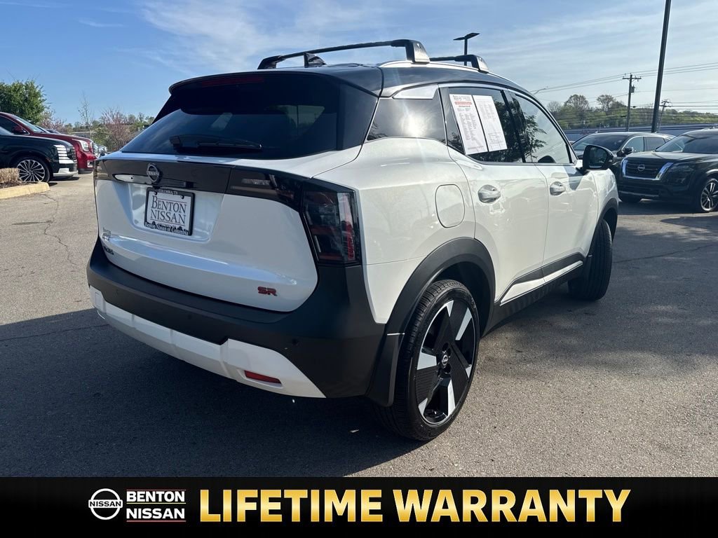 Used 2025 Nissan Kicks SR w/ SR Premium Package image 9