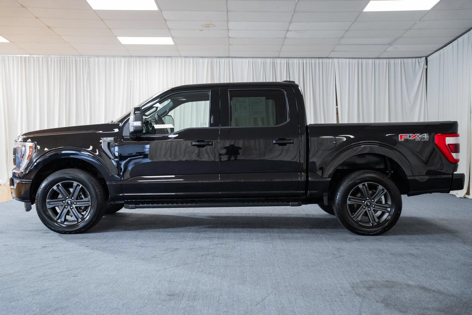 Certified 2023 Ford F150 Lariat w/ Equipment Group 502A High AWD/4WD image 4