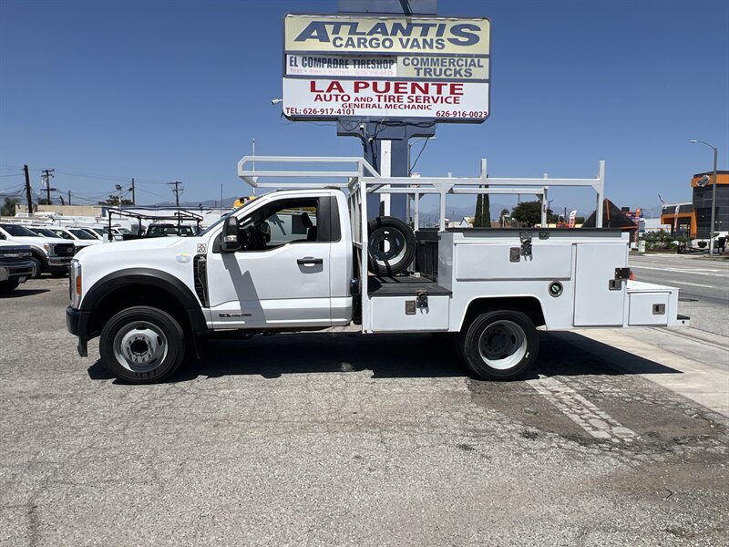 Used 2023 Ford F550 Luxury RWD image 2