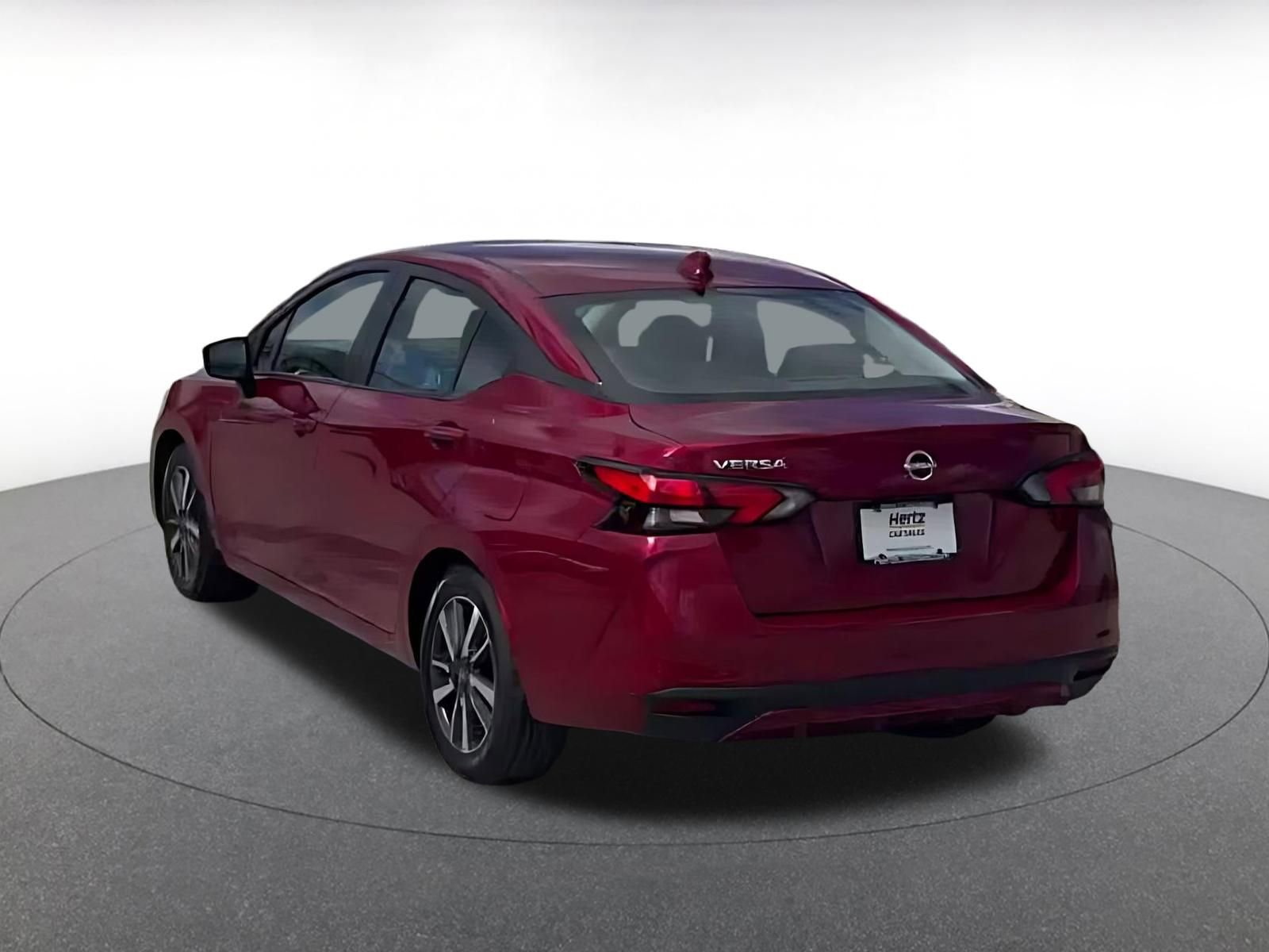 Used 2025 Nissan Versa SV image 11