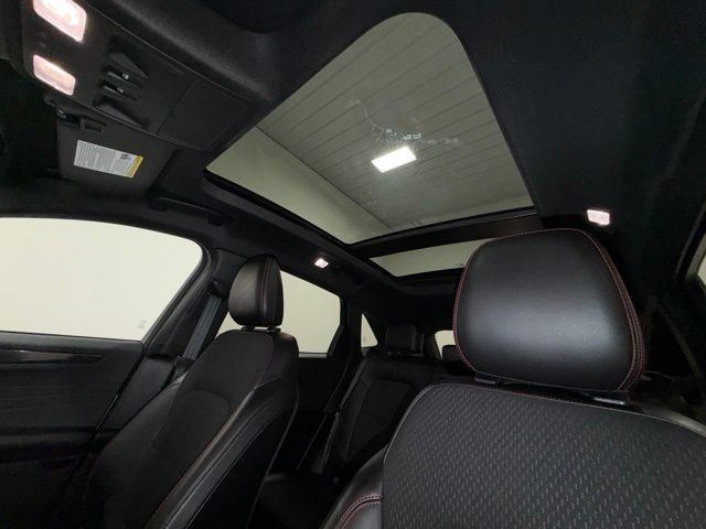 Used 2024 Ford Escape ST-Line w/ Tech Pack #1 AWD/4WD image 14