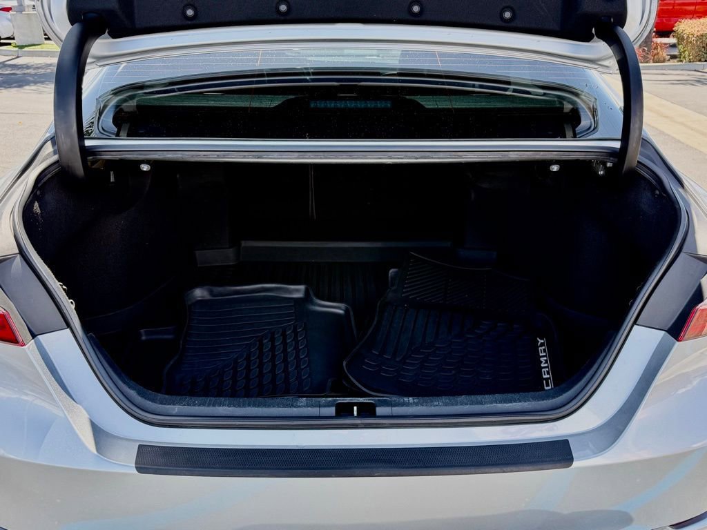 Certified 2020 Toyota Camry XSE image 16